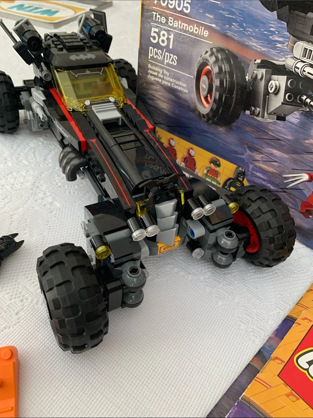 LEGO 70905 The Batmobile 100% complete